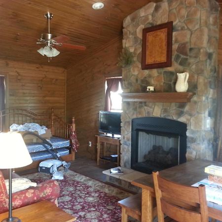 Amish Blessings Cabins 米勒斯堡 外观 照片