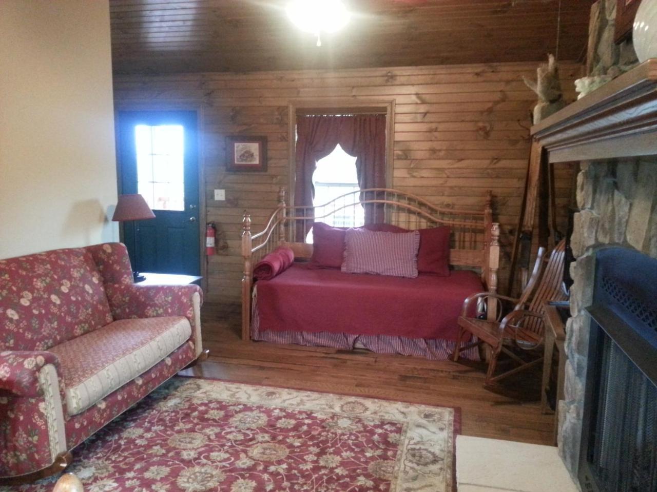 Amish Blessings Cabins 米勒斯堡 外观 照片